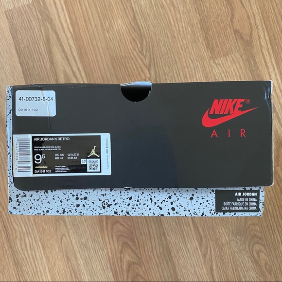 Air Jordan 5 Retro “Fire Red” - Picture 3 of 4